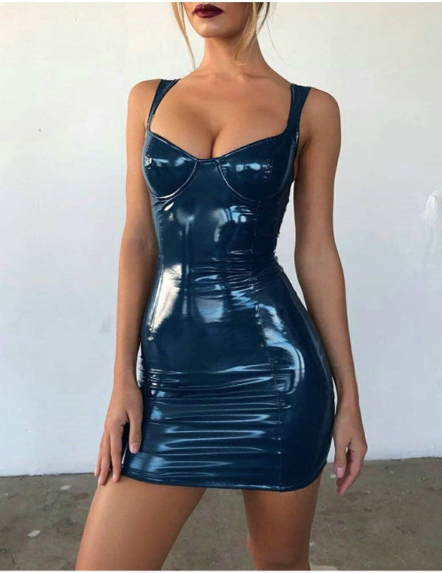 Sexy PU-Leder-Kleid mit Taillenform und Brust-Wickel-Schlinge 