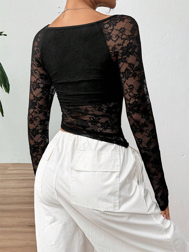 Elegant Lace U-Collar Asymmetric Hem T-shirt