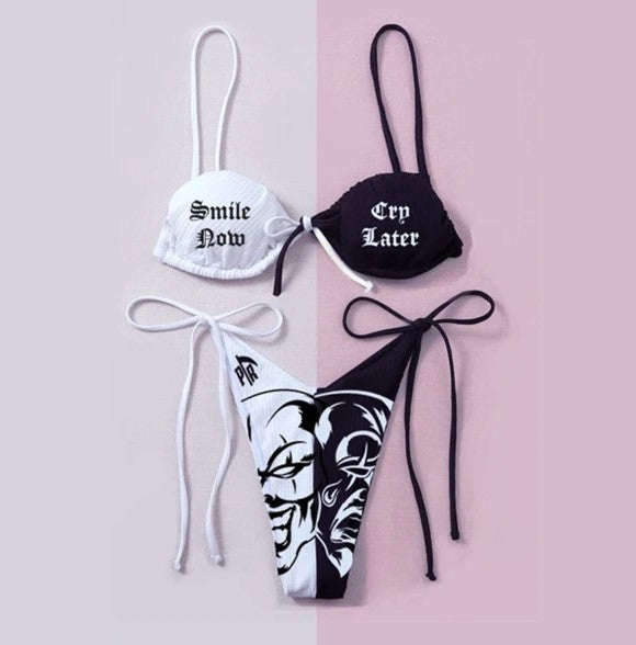 Sexy Bikinianzug mit Brustlifting und Teufelskreuz-Aufdruck