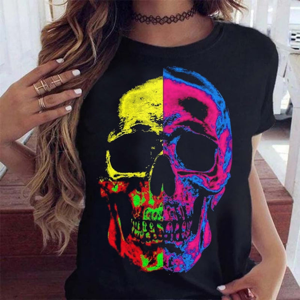 Kurzärmliges T-Shirt im Gothic-Stil mit farbenfrohem Totenkopf-Aufdruck 