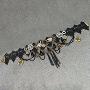 Steampunk-Halsband mit Spinnenanhänger aus Spitze 