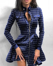 Langärmliges Kleid aus Pu mit V-Ausschnitt, Reißverschluss und Tasche