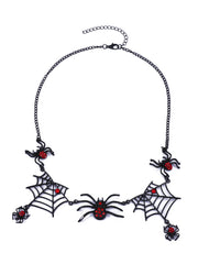 Collier gothique exagéré en toile d'araignée noire 