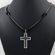 Halskette mit Anhänger aus Legierung mit Kreuzigungsschrift 