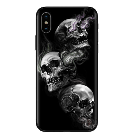 Coque iPhone imprimée crâne noir 