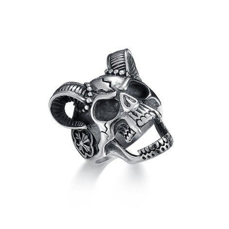 Vintage Widderhorn Totenkopf Ring 