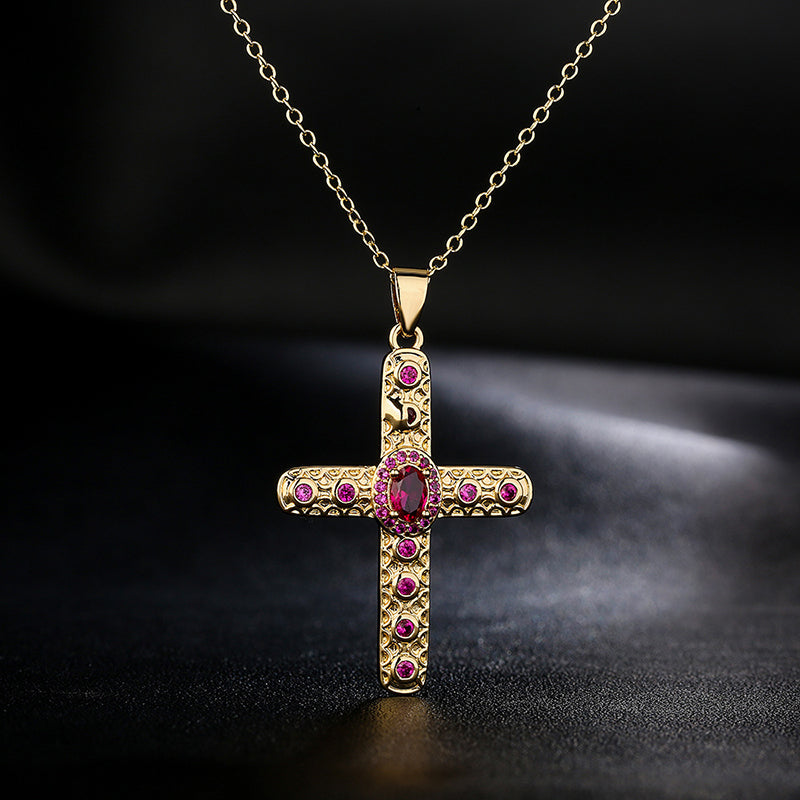 Collier pendentif croix religieuse en zircon 