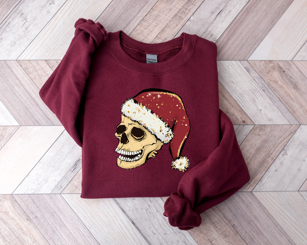 Fleece-Sweatshirt mit weihnachtlichem Totenkopf-Print