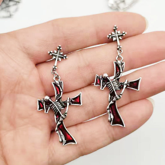 Ohrstecker mit Kreuz, Totenkopf und Pentagramm 