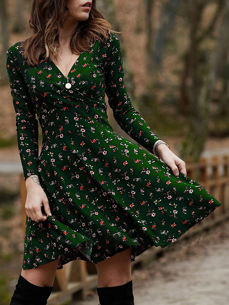 Floral Long-sleeved Sexy V-neck Dress Large Hem Long Dress