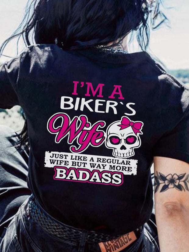 T-Shirt mit Aufdruck „Ich bin die Frau eines Bikers“ 