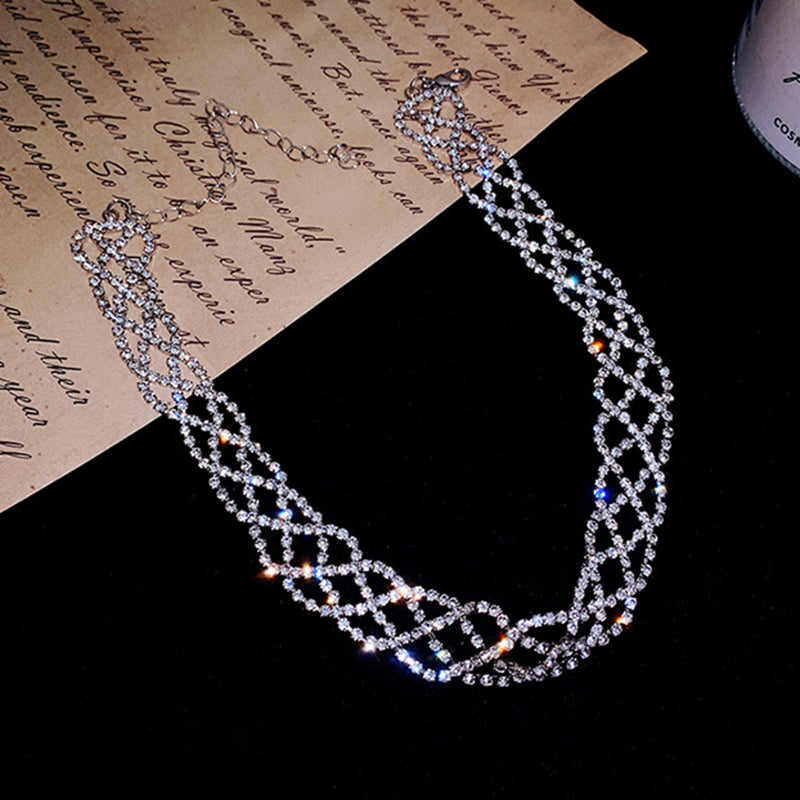 Hollowed-Out Rhinestone Fashion Choker