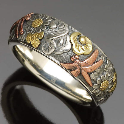 Vintage Ring mit geschnitzter Blume und Libelle 