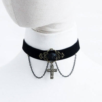 Gothic-Halsband mit Kreuzkette 