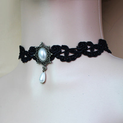 Elegant Pearl Lace Choker