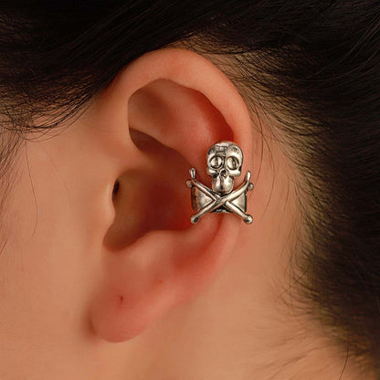 Retro Punk Skull Ear Cuff