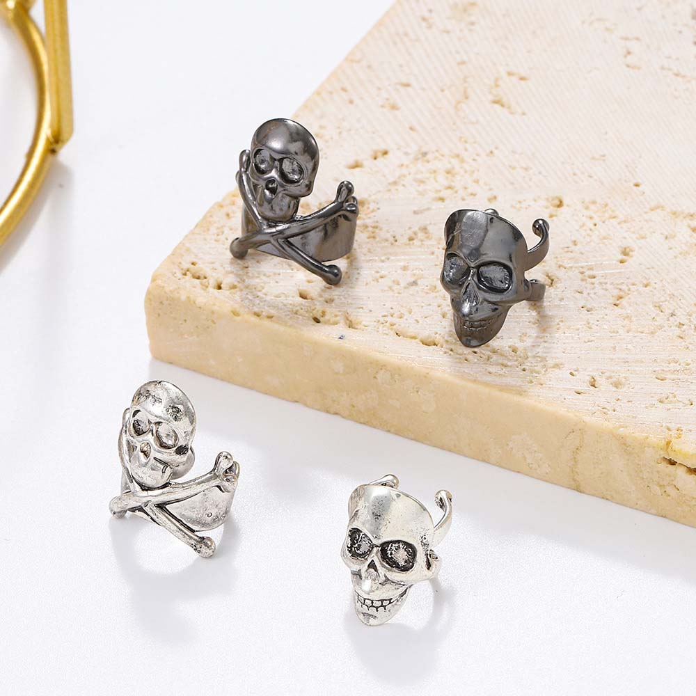 Retro Punk Skull Ear Cuff