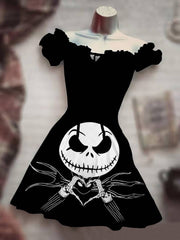 Gruseliges Halloween Kleid mit einem Halsausschnitt, Puffärmeln und Kordelzug