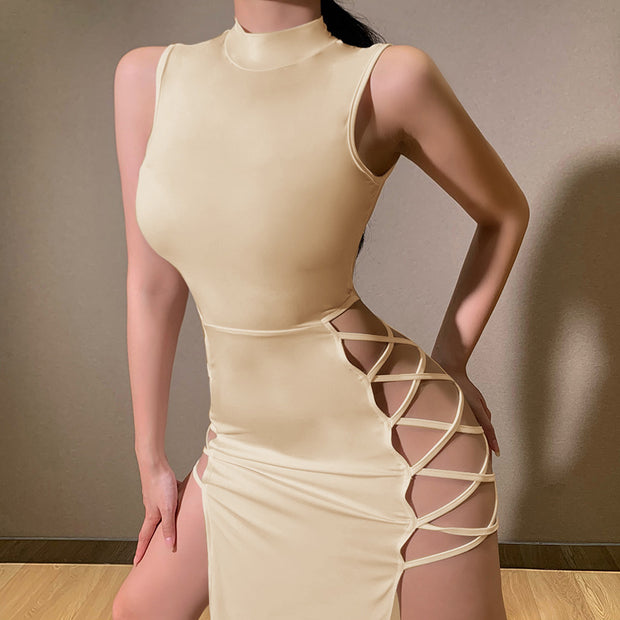 Sexy Kleid mit hohem Schlitz und Bindeband