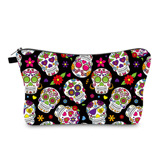 Clutch mit buntem Totenkopf-Print 