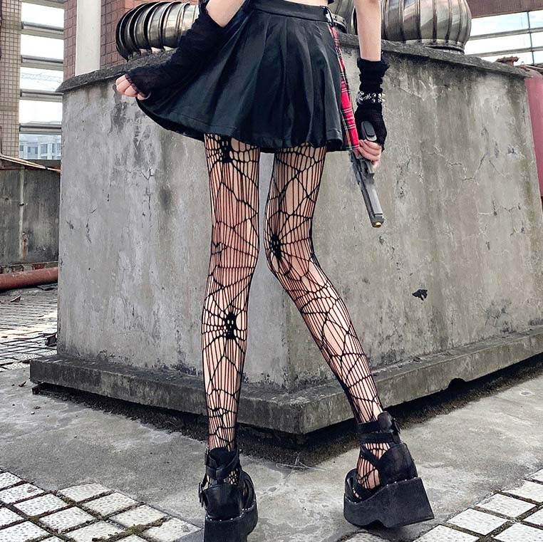 Gothic Netzstrumpfhose mit schwarzem Totenkopf 