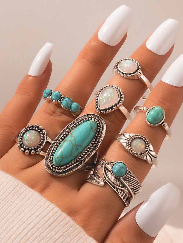 Retro Turquoise Carved Feather Ring
