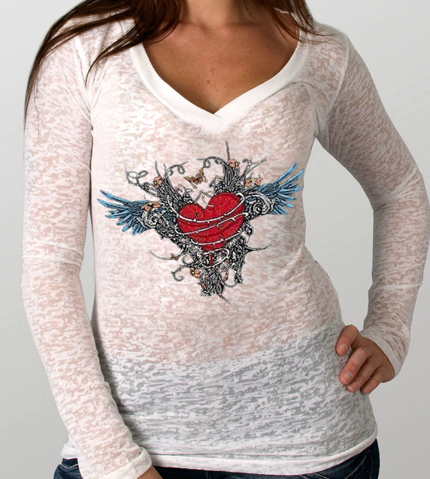 T-shirt gothique vintage à manches longues et col en V imprimé ailes de cœur