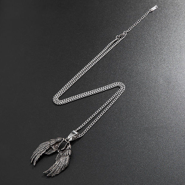 Modische Halskette mit Anhänger „Flügel des Bösen“ 