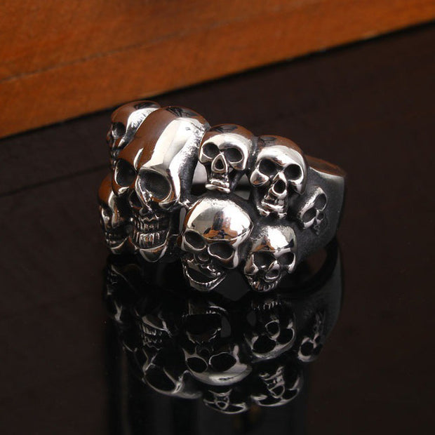 Modischer Ring mit Totenkopf-Motiv im Retro-Stil 