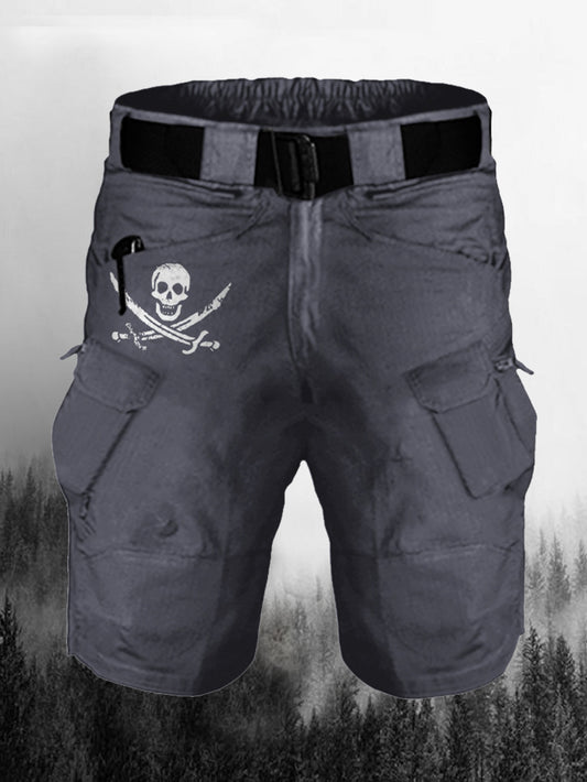 Cargo-Shorts mit Totenkopf-Print und mehreren Taschen 