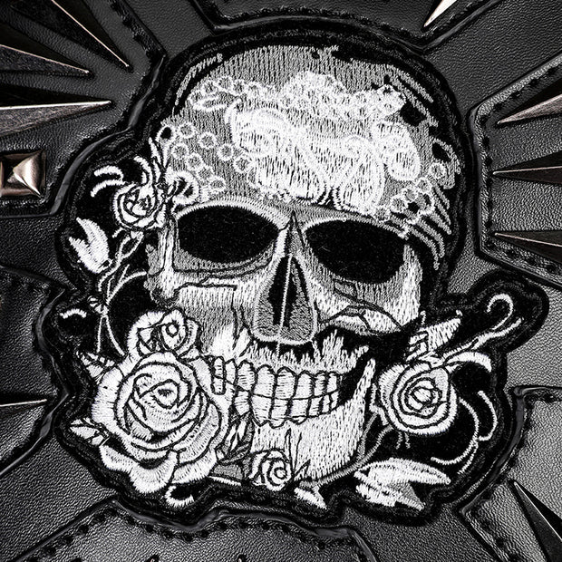 Tasche mit Totenkopf-Stickerei im Punk-Stil 